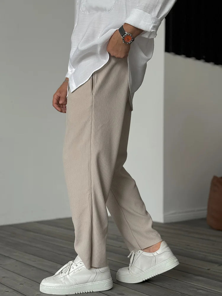 Herren Relax Fit Plissee Hose – Eleganter und Bequemer Alltags- und Business-Look