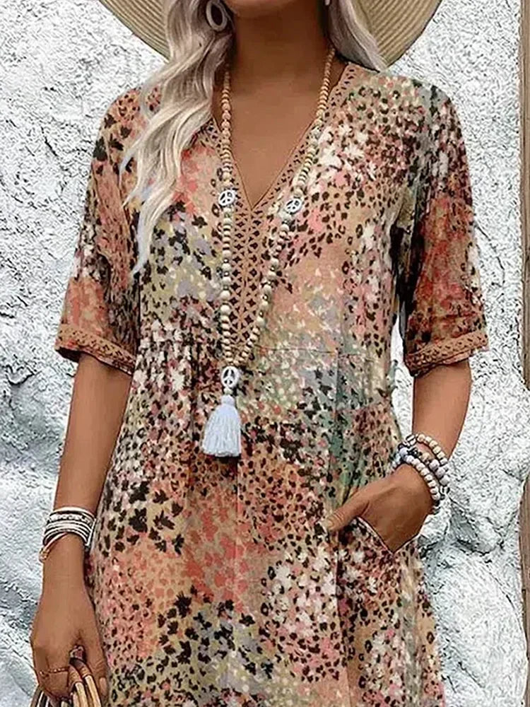 Dorina | V-Ausschnitt-Kleid mit Print